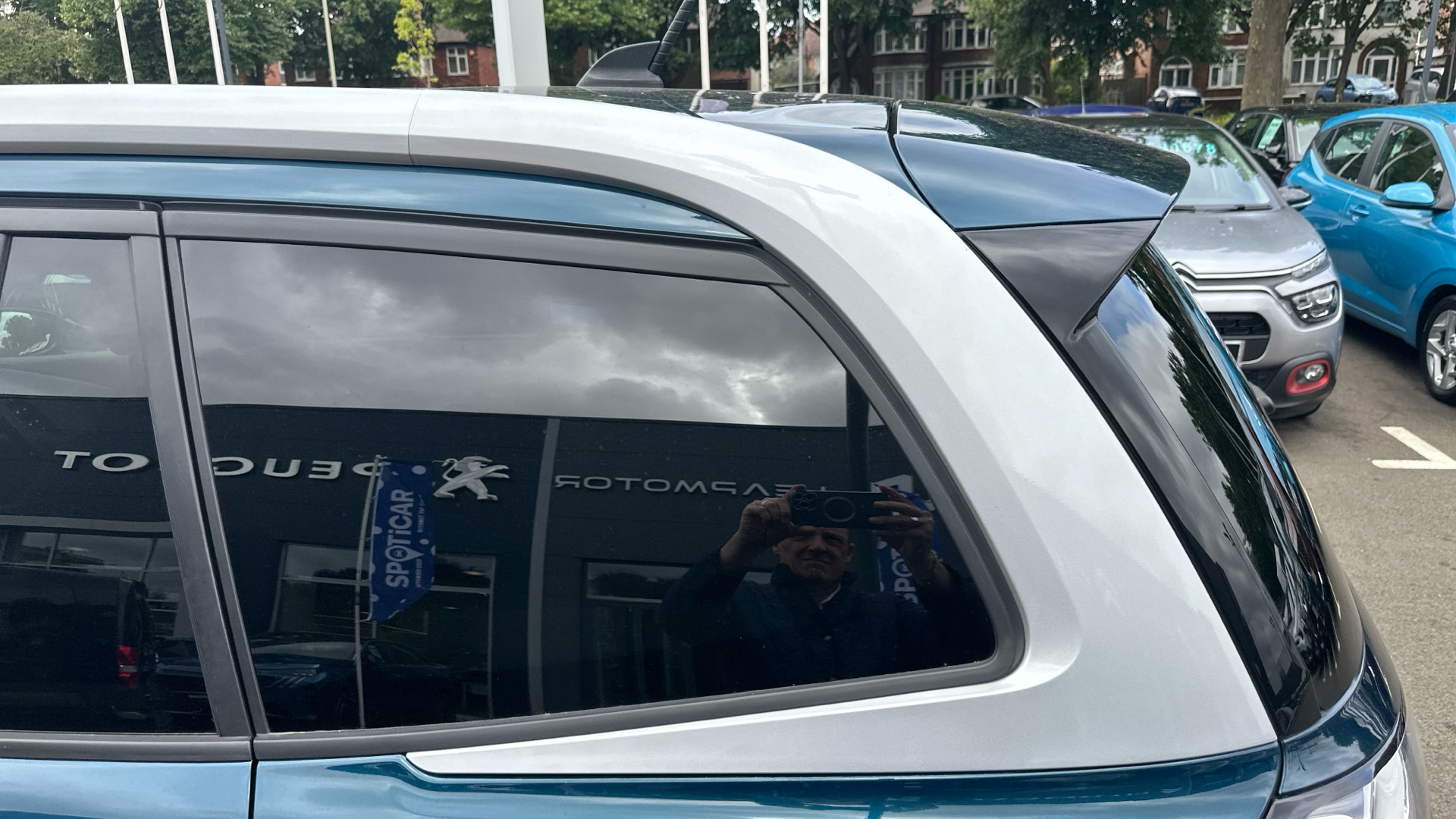 car image