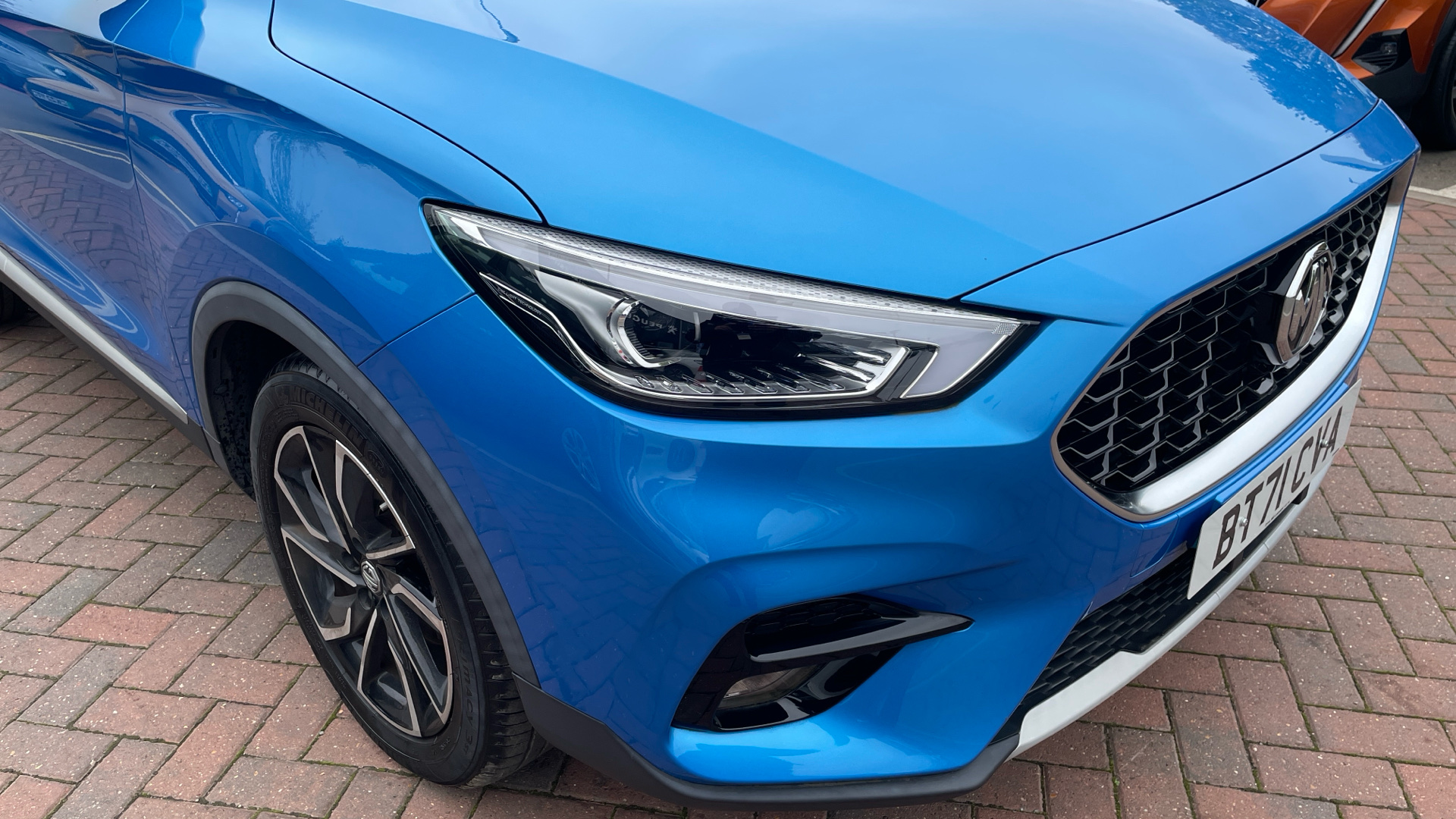 car image