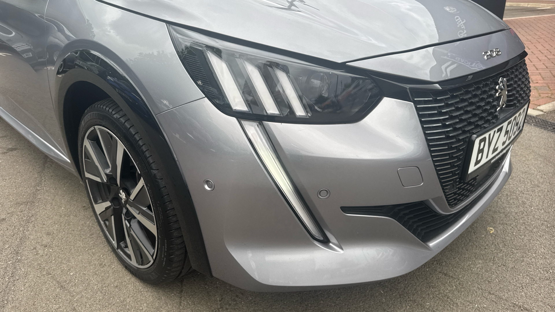 car image