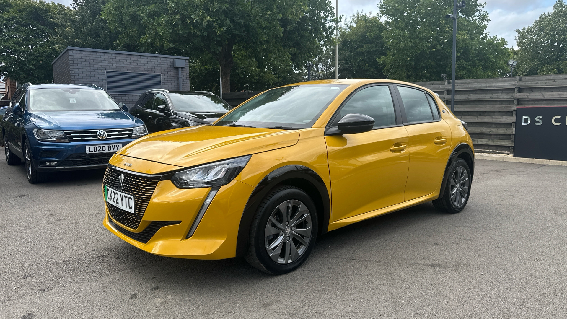 car image