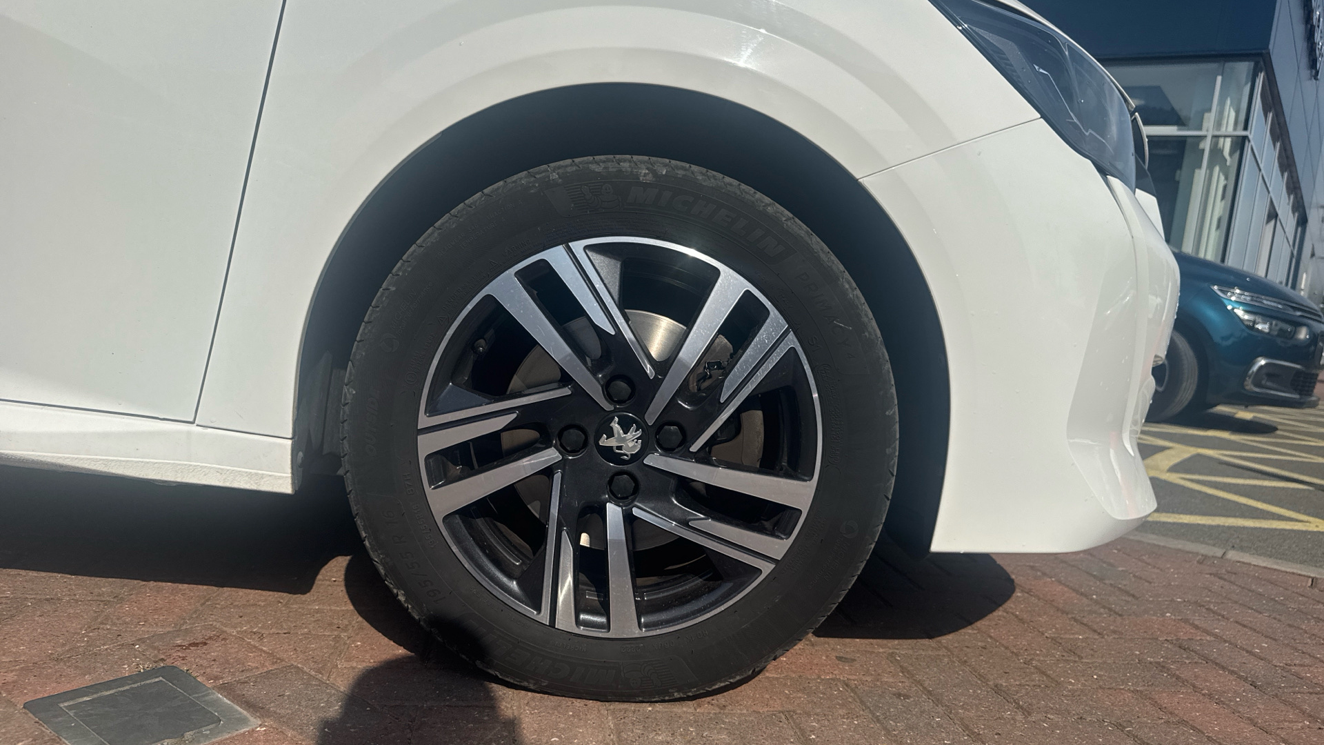 car image