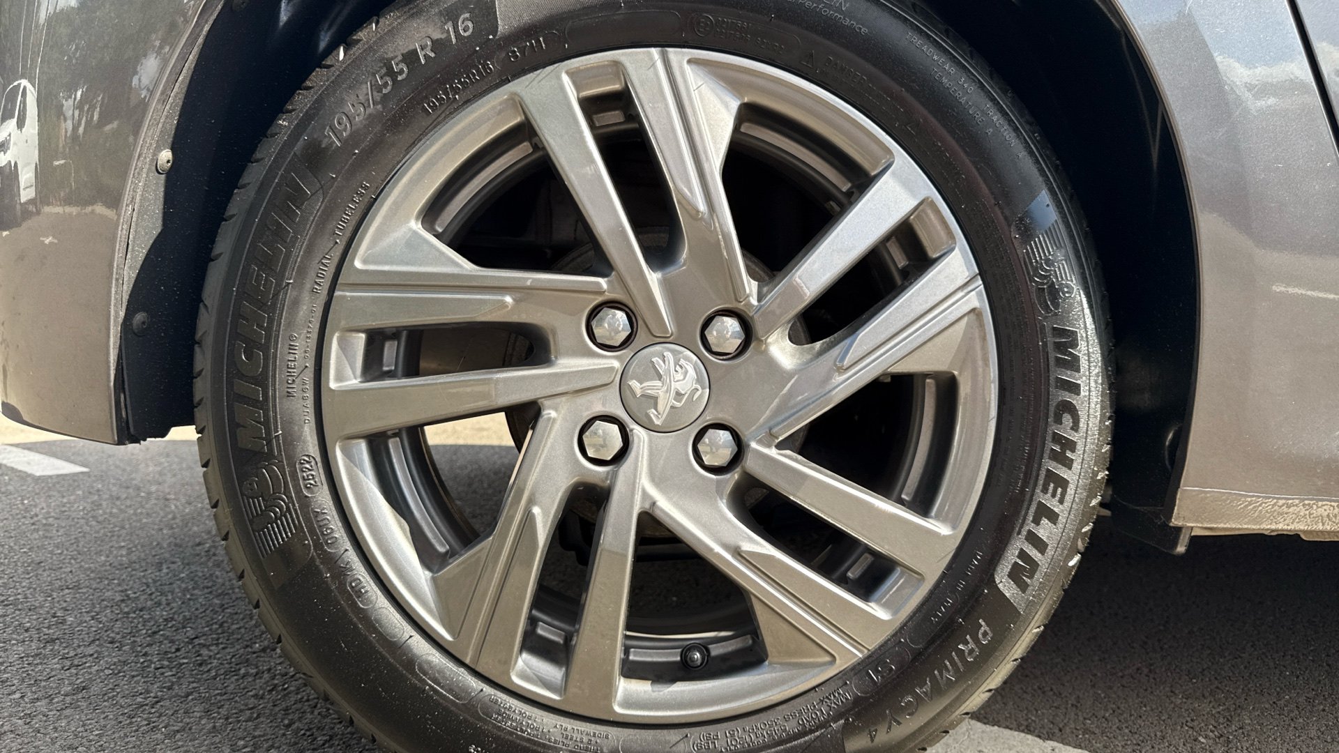 car image