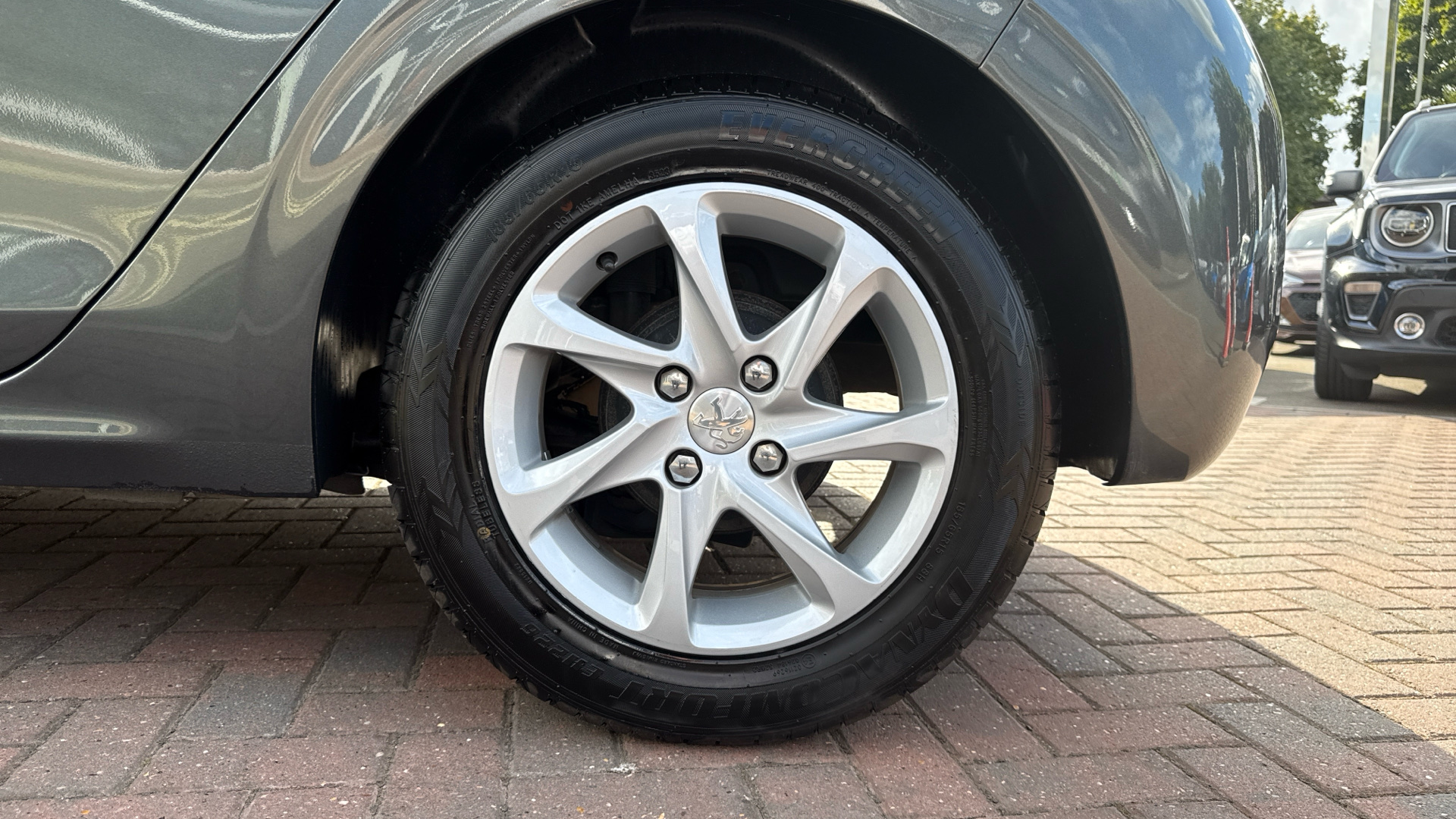 car image