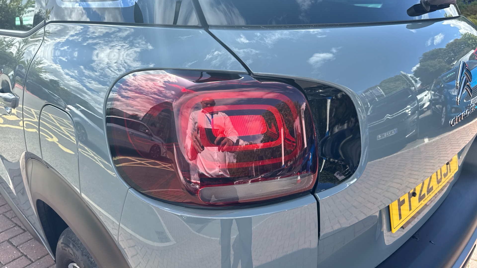 car image