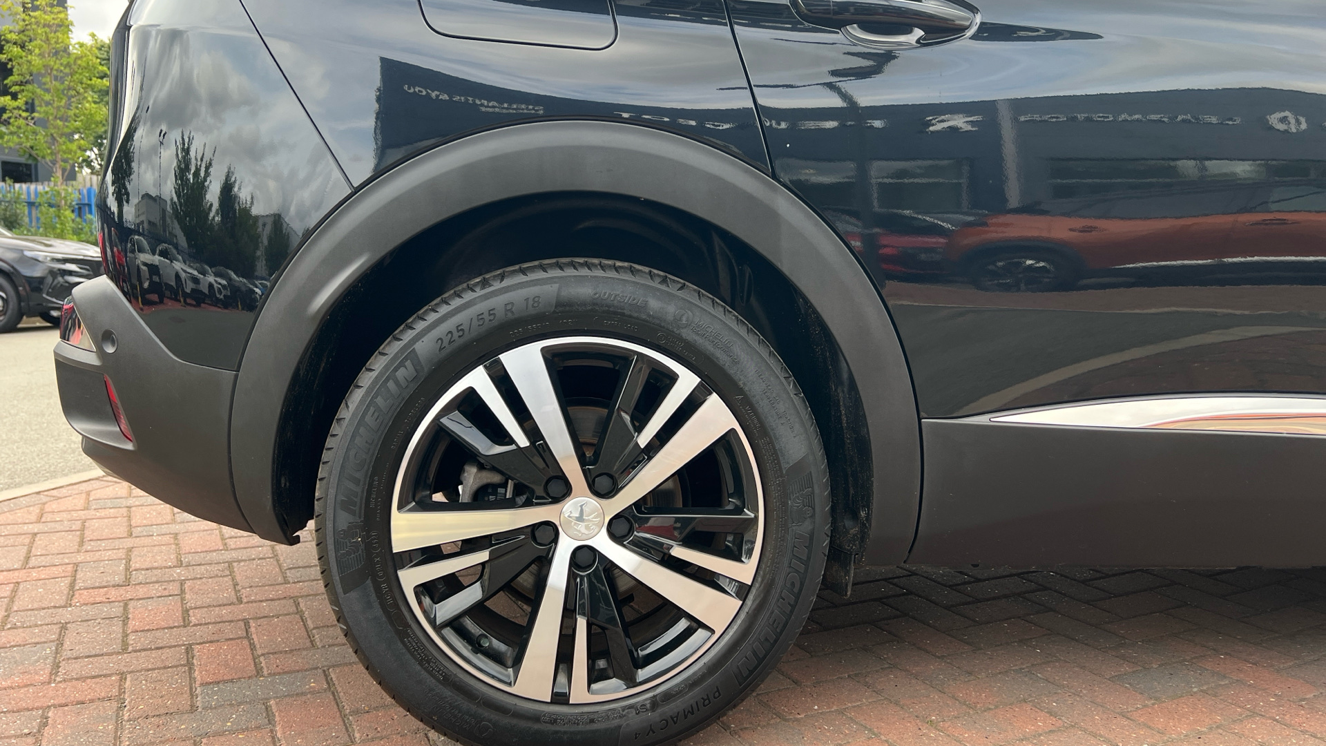 car image