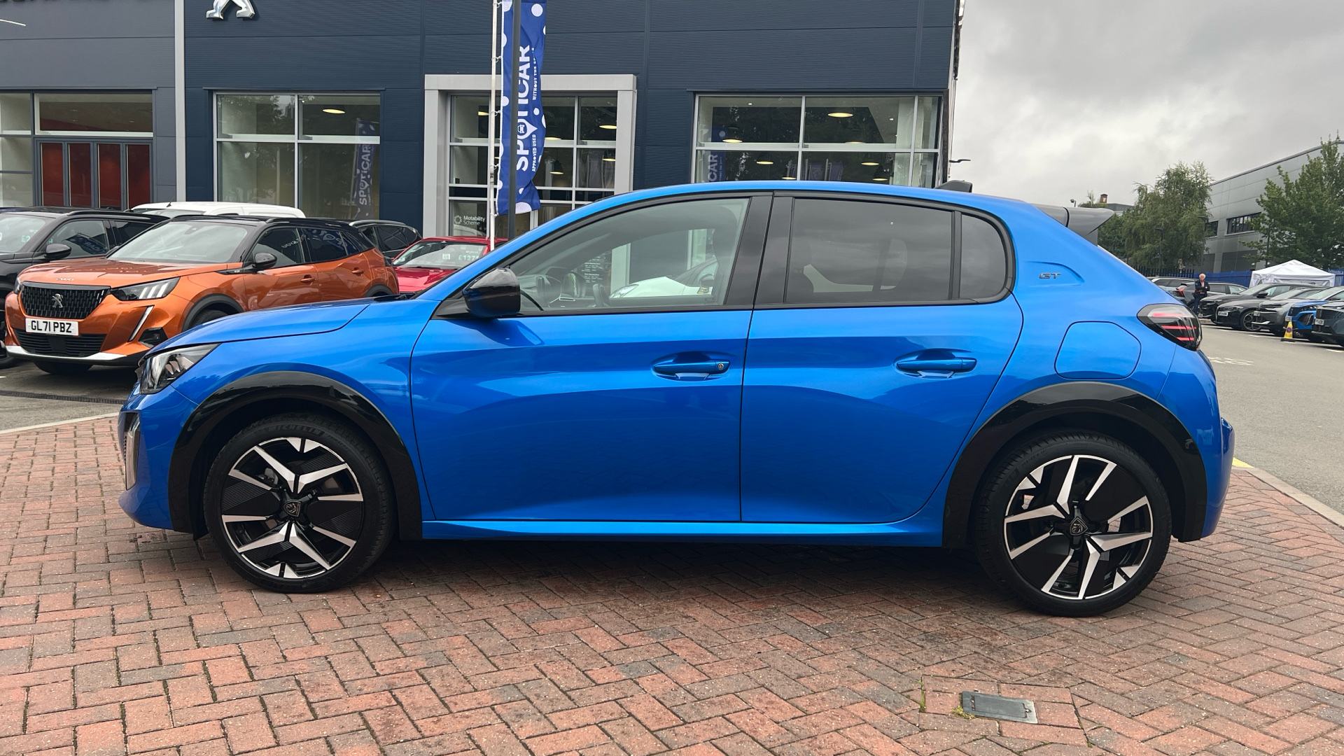 car image