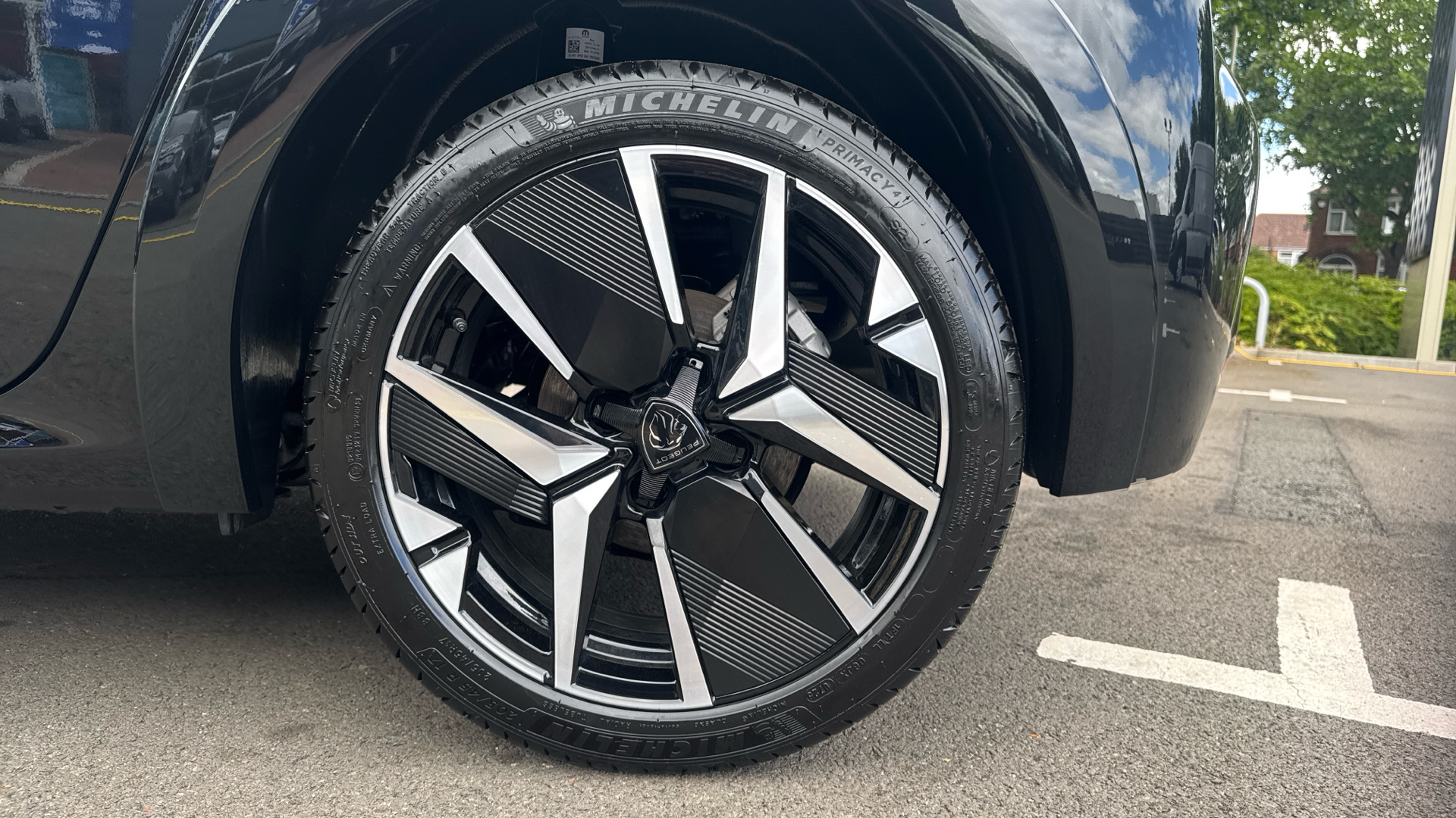 car image