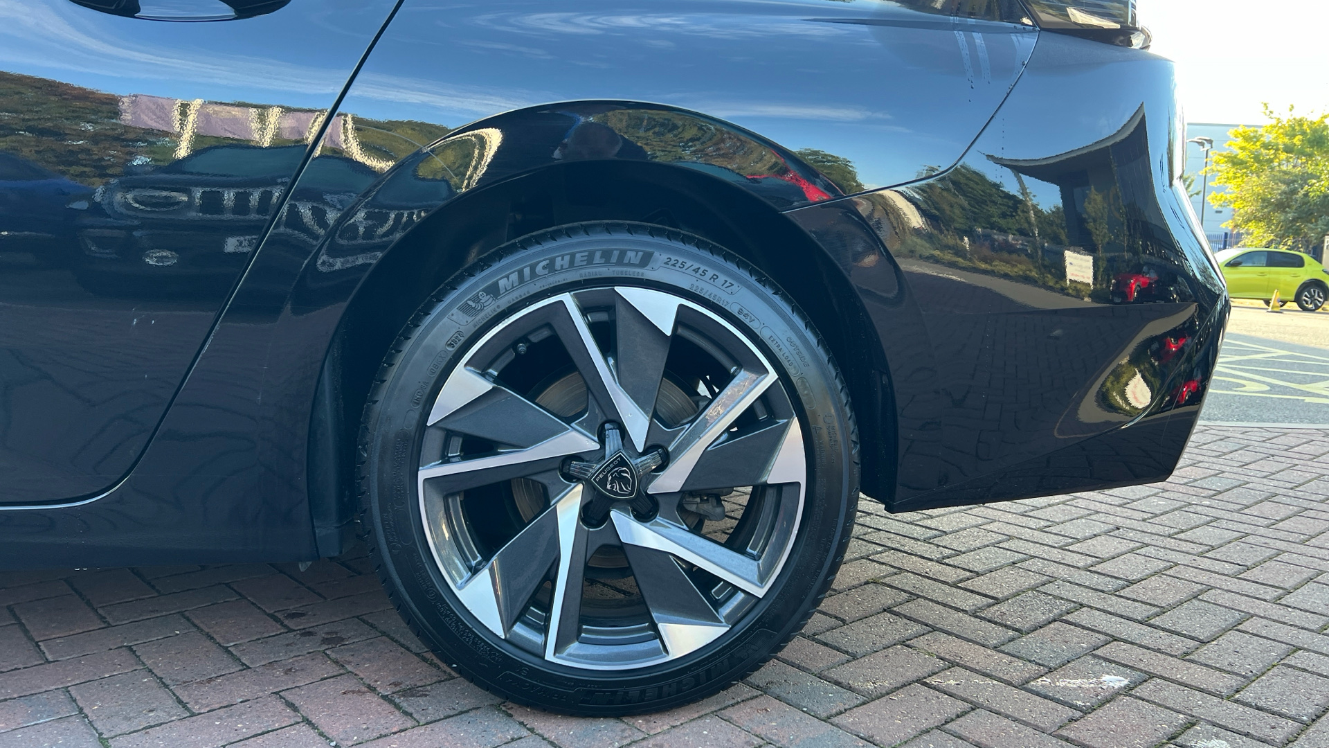 car image