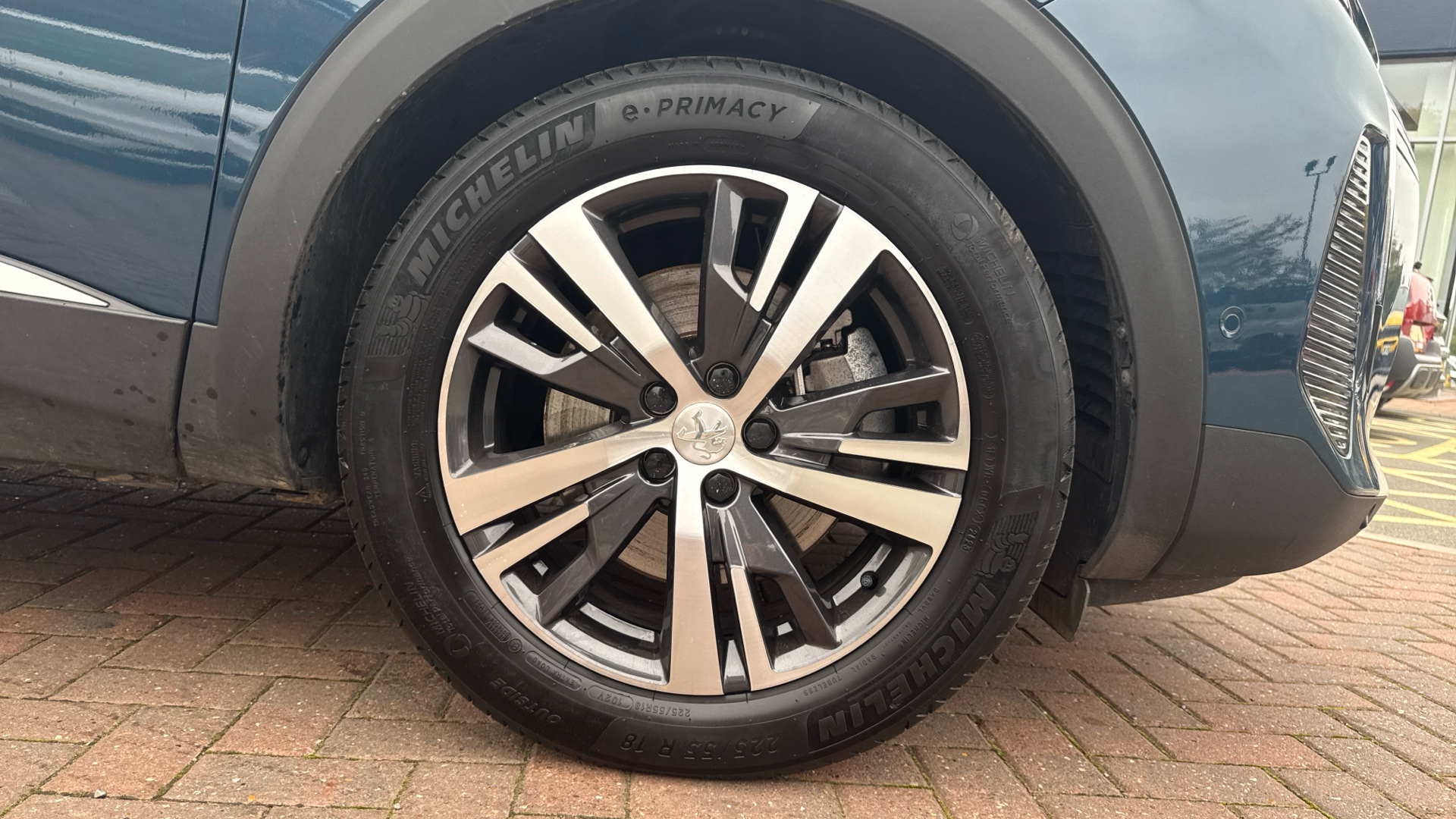 car image