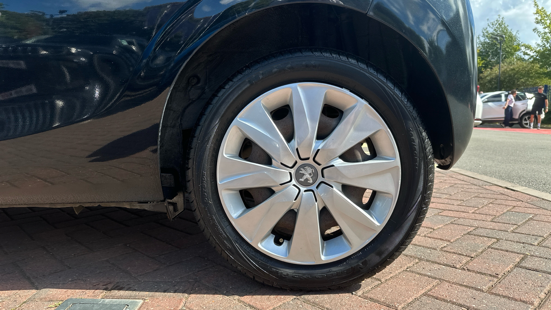 car image