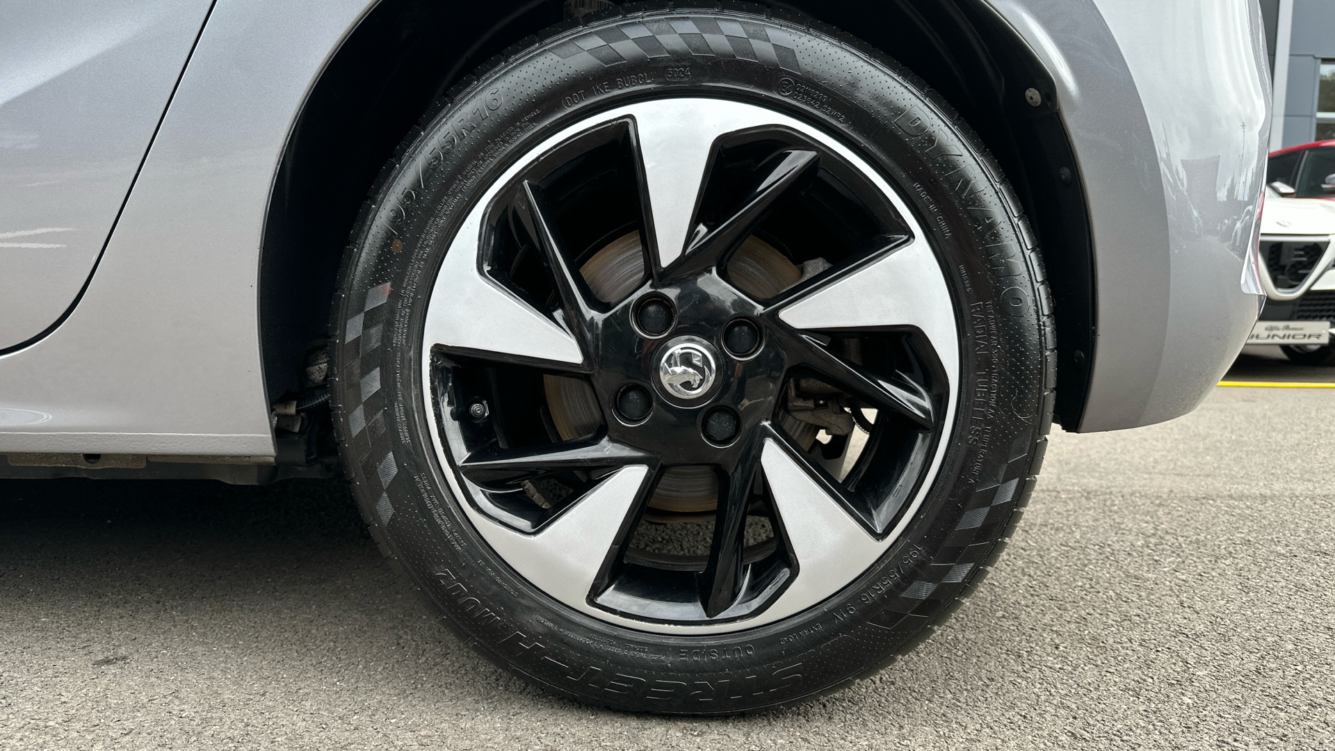 car image