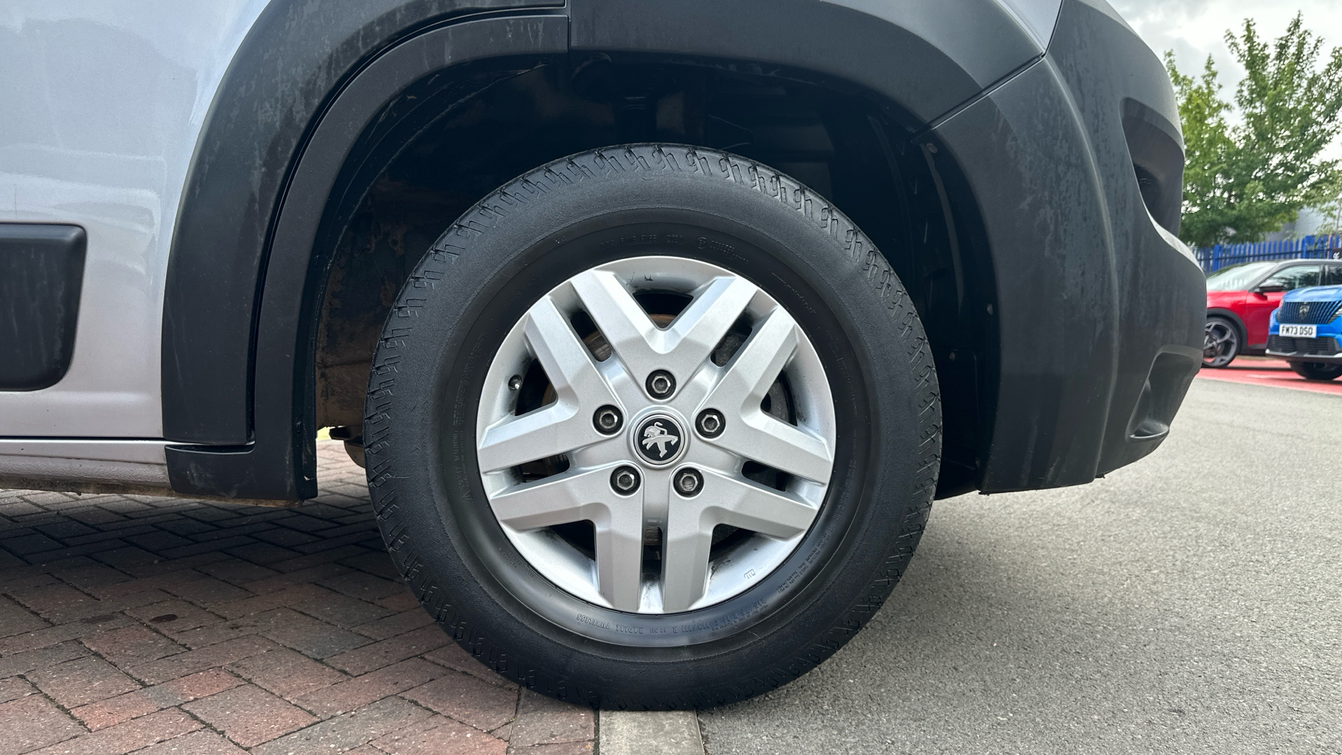 car image