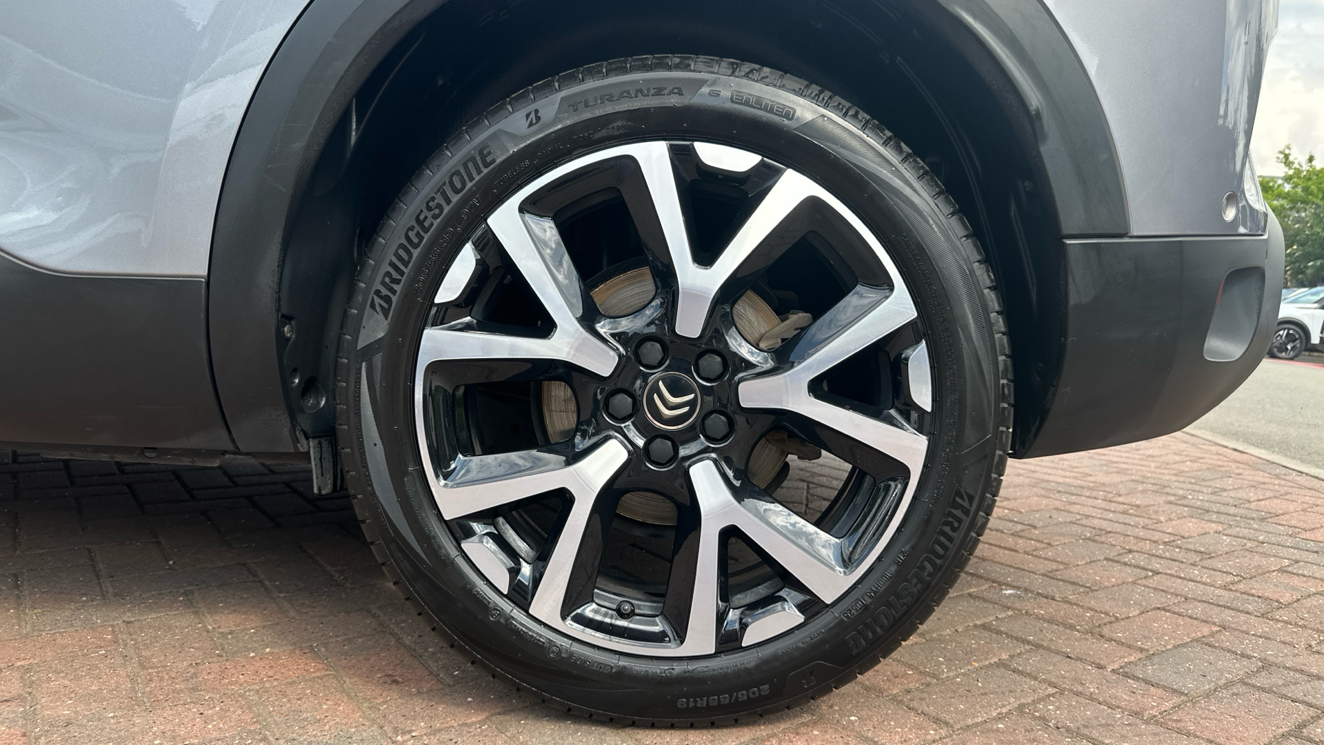 car image