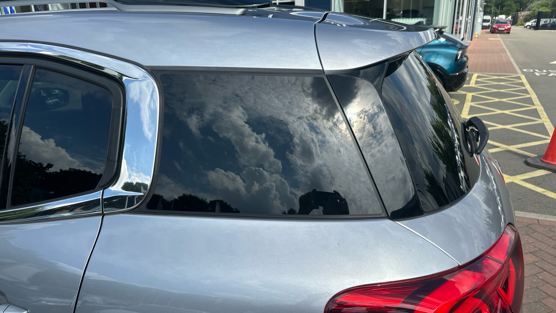 car image