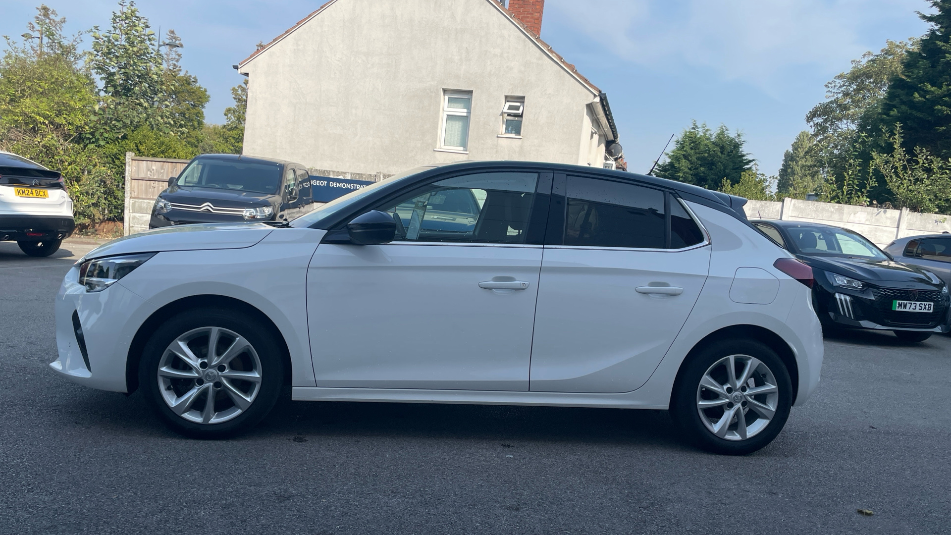 car image