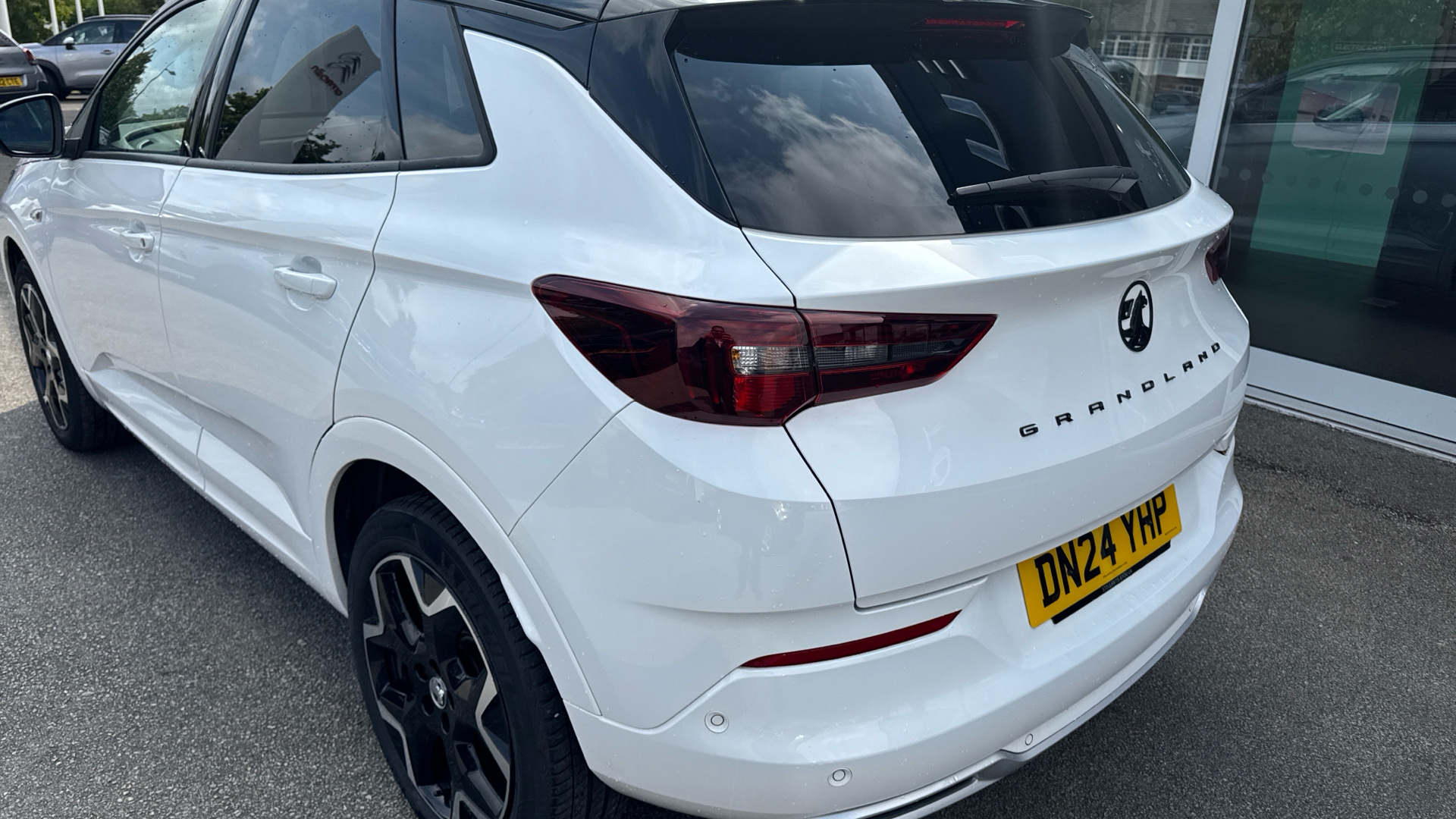 car image