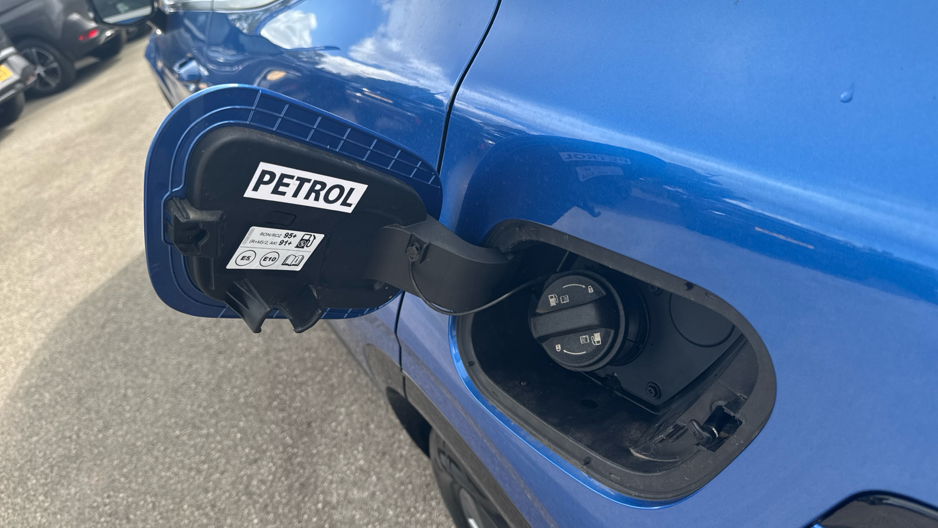 car image