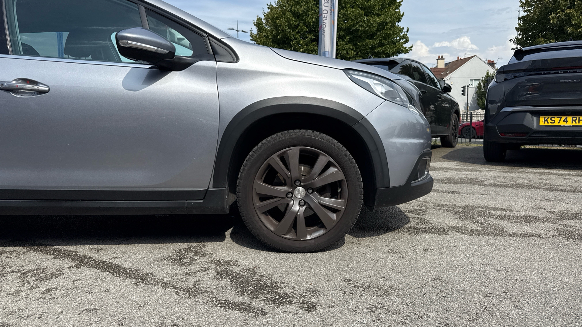 car image