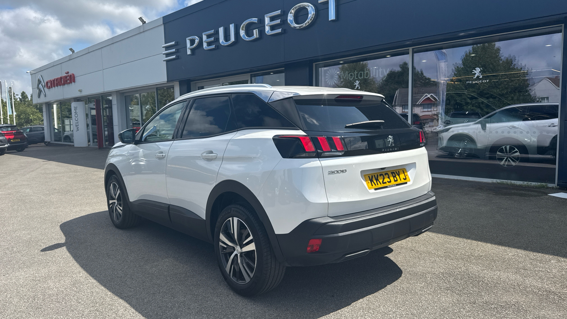 car image