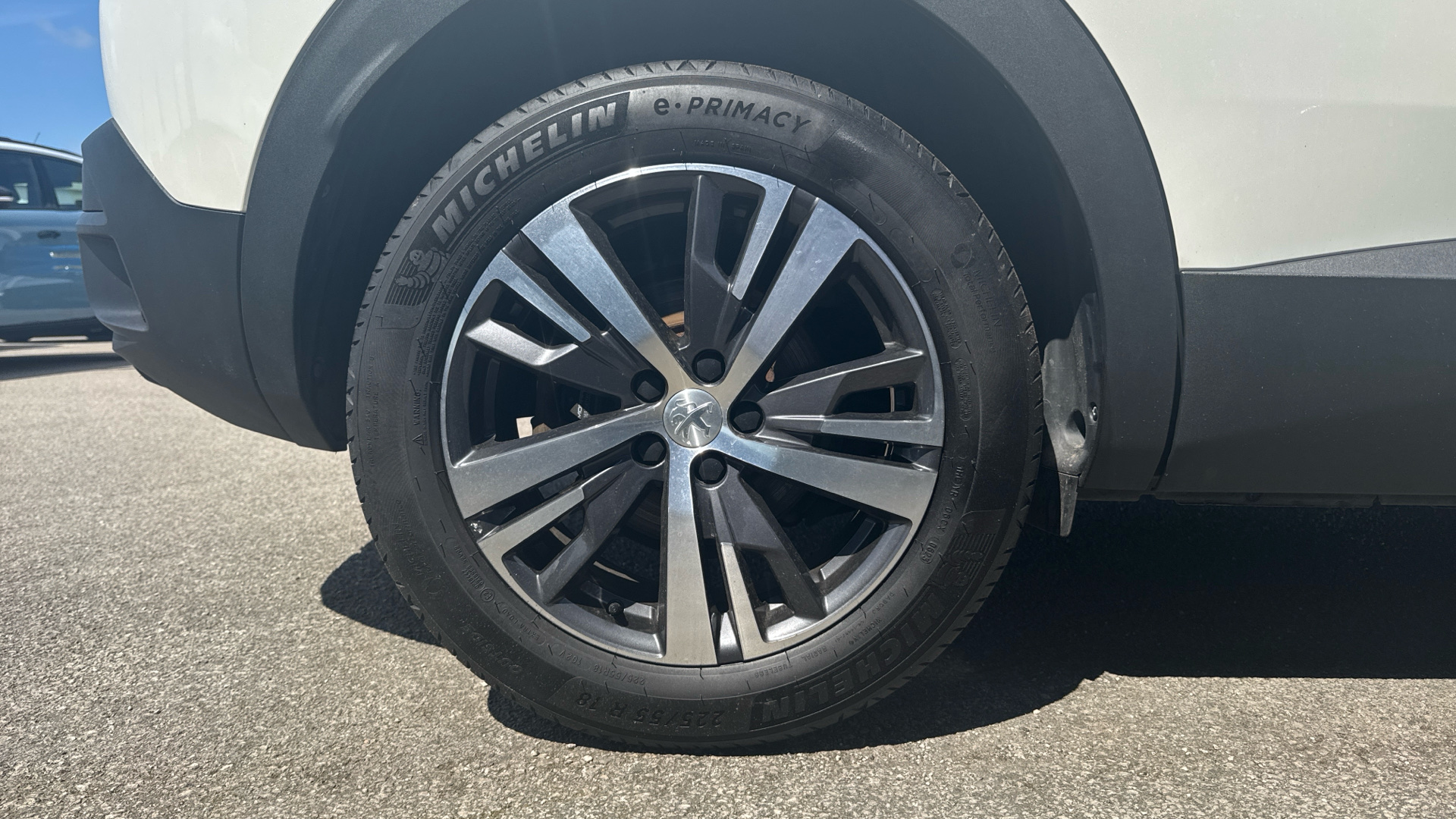 car image