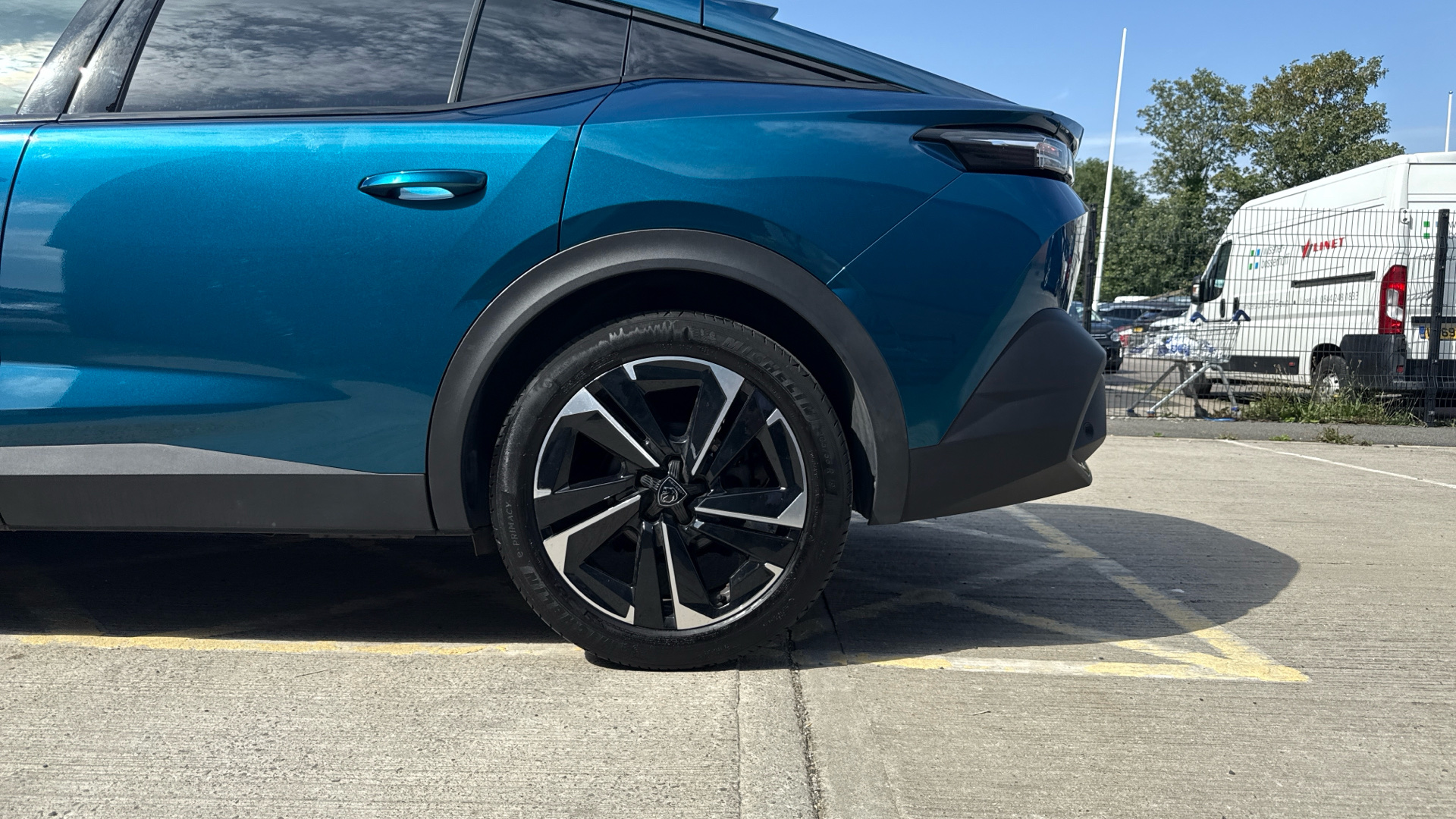 car image