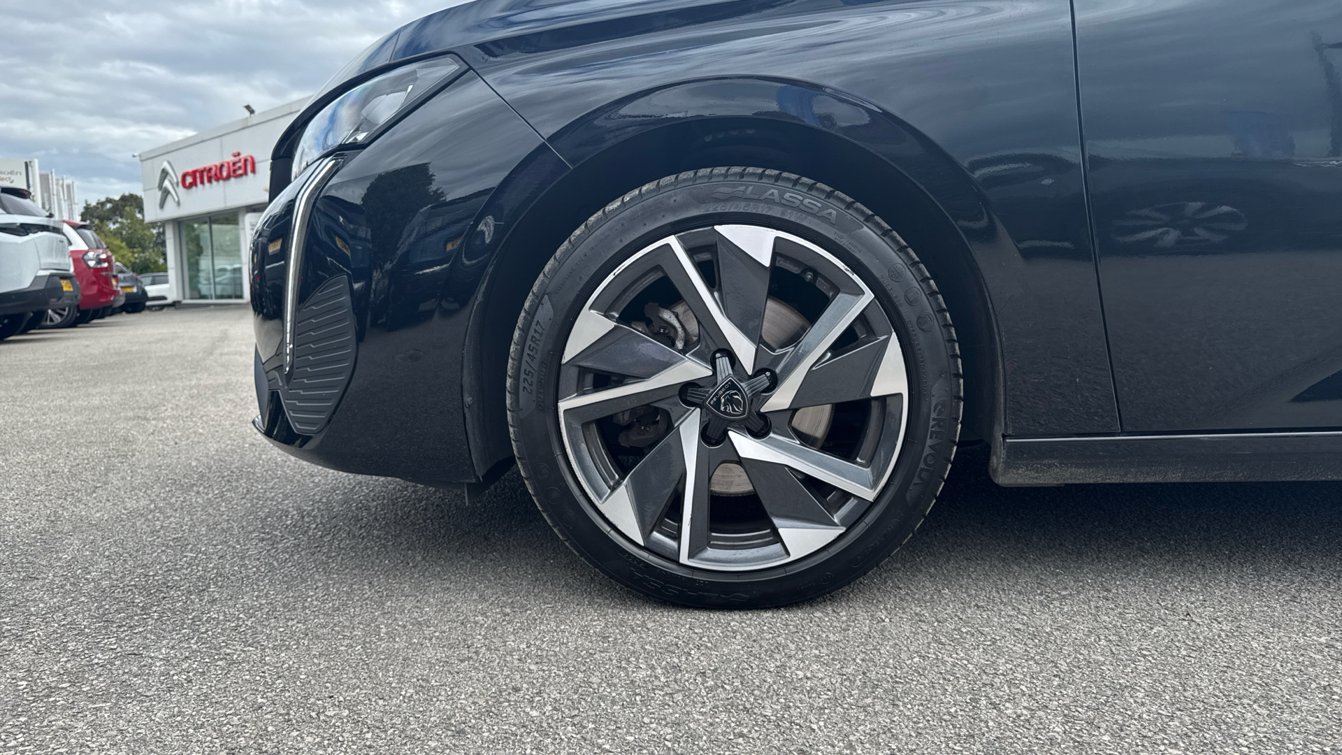car image