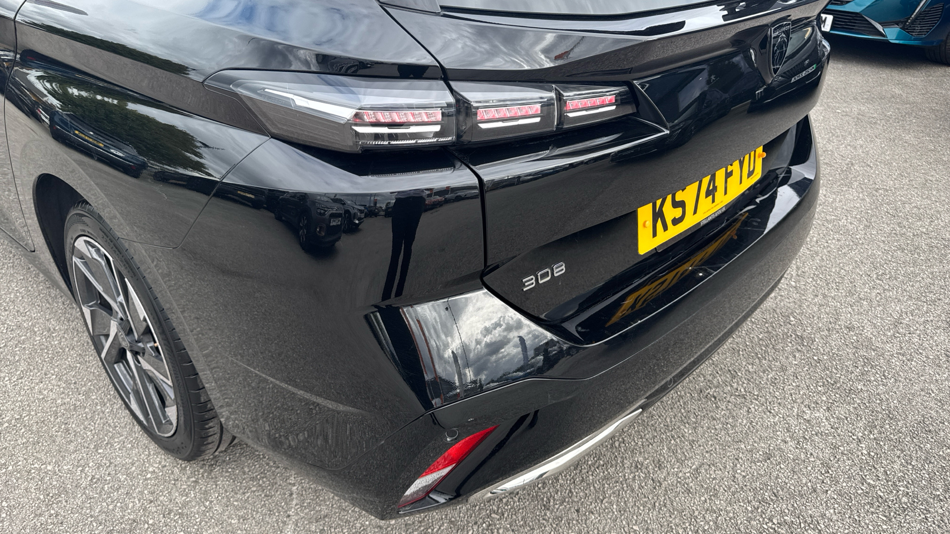 car image