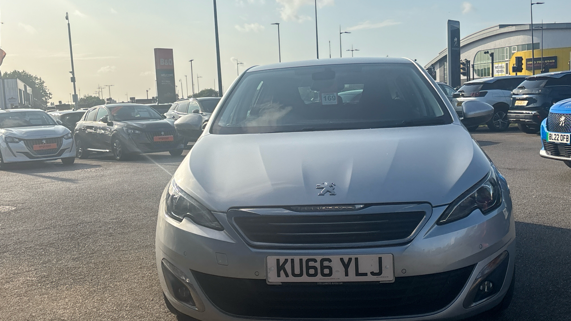 car image