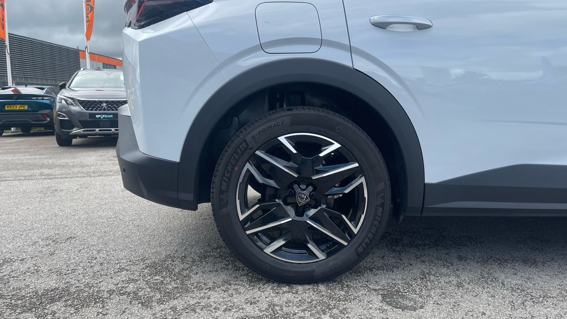 car image