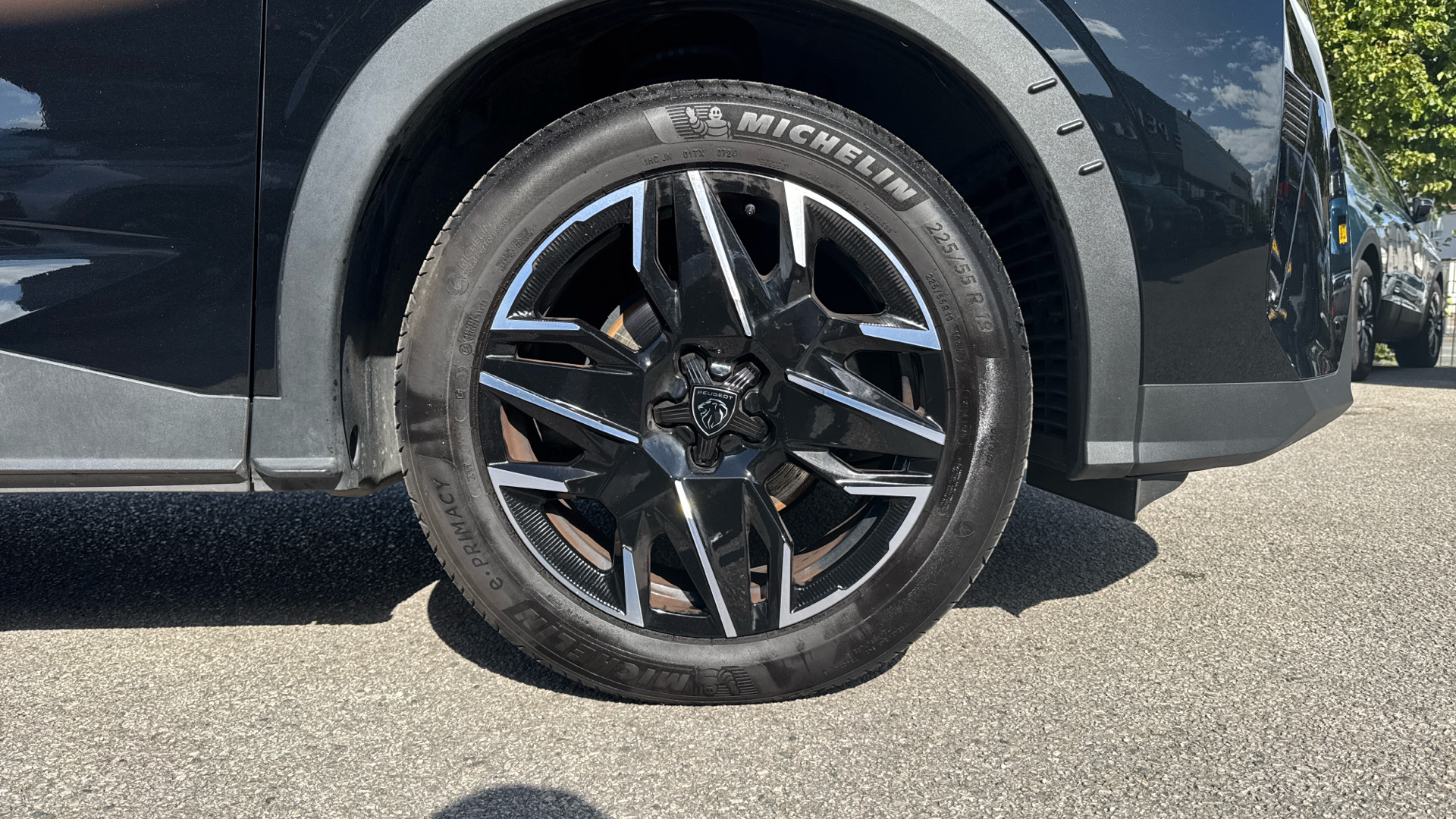 car image