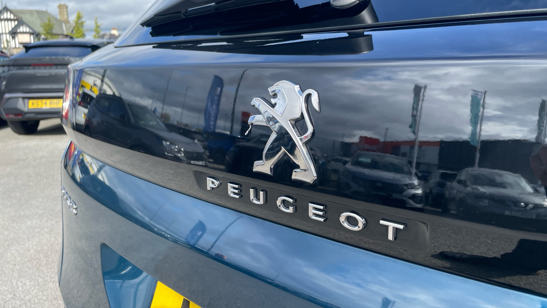 car image
