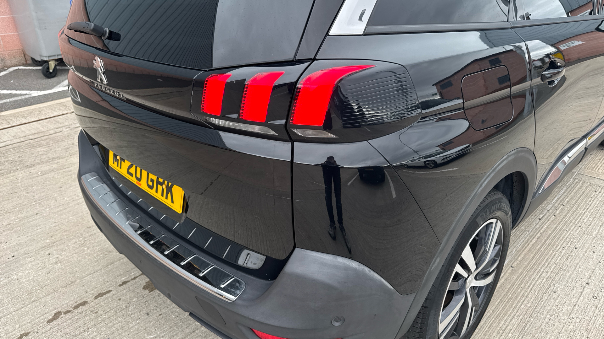 car image