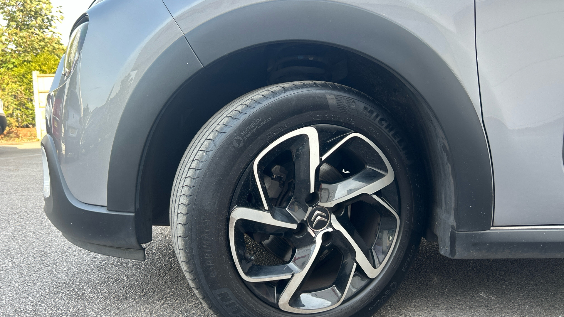 car image