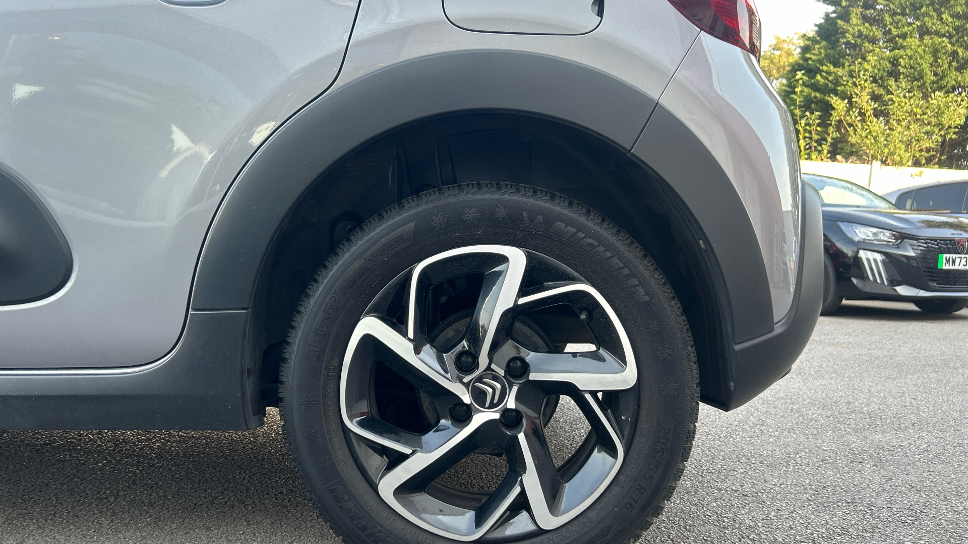 car image