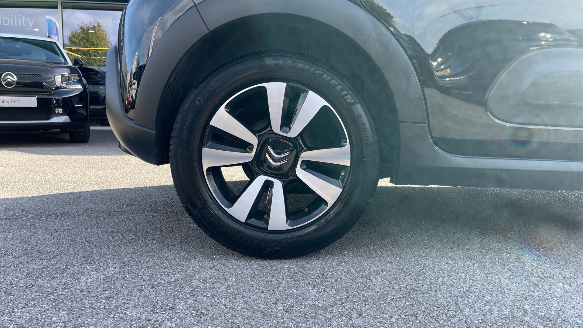 car image