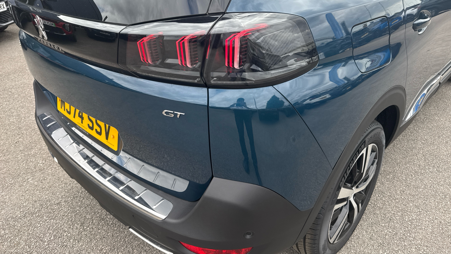 car image