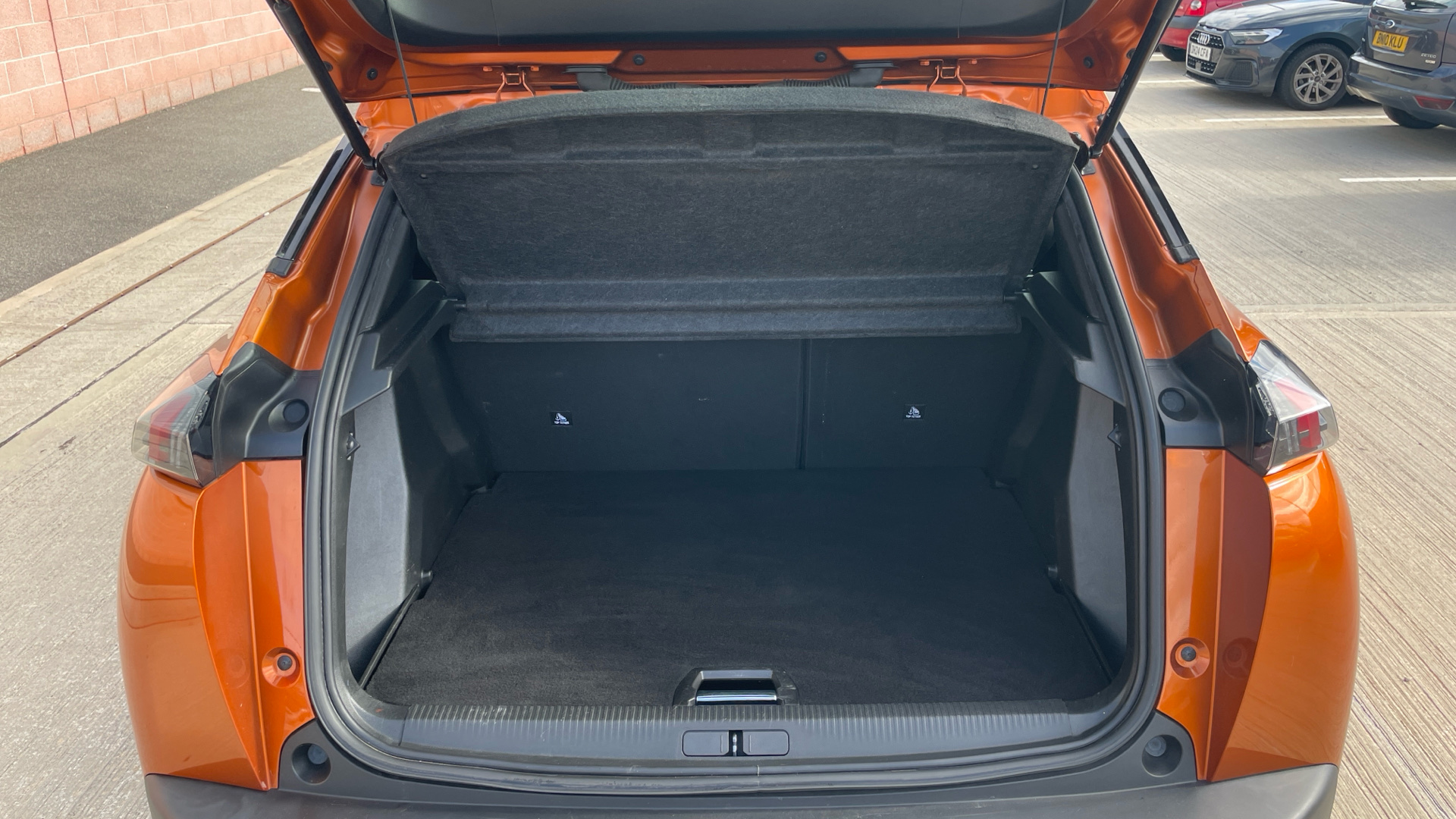 car image