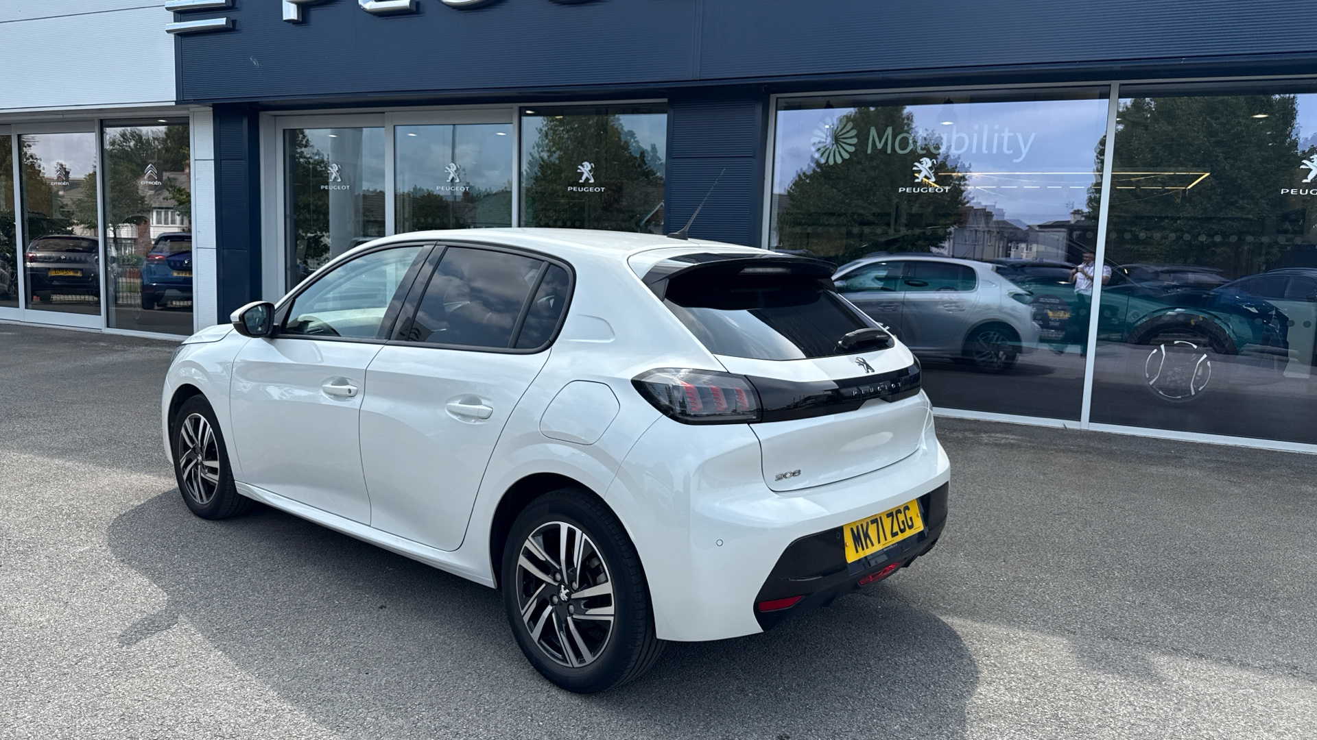 car image