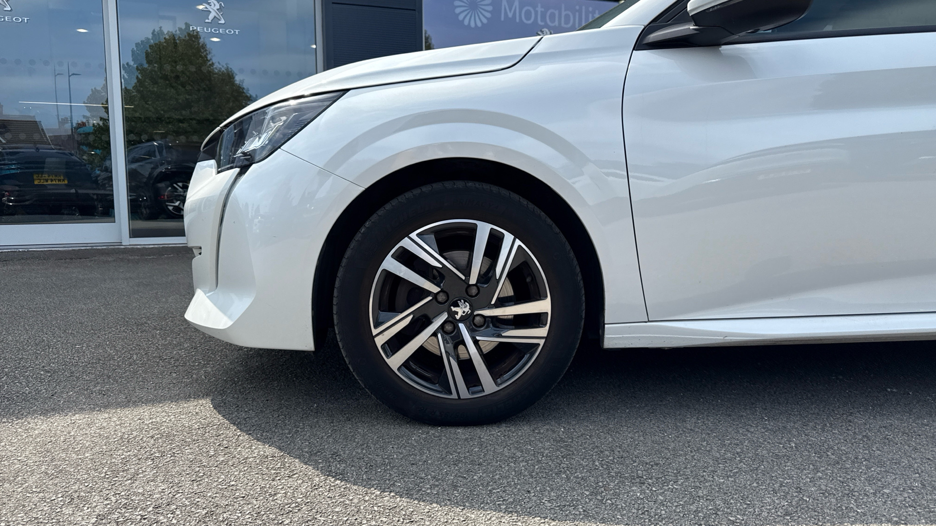 car image