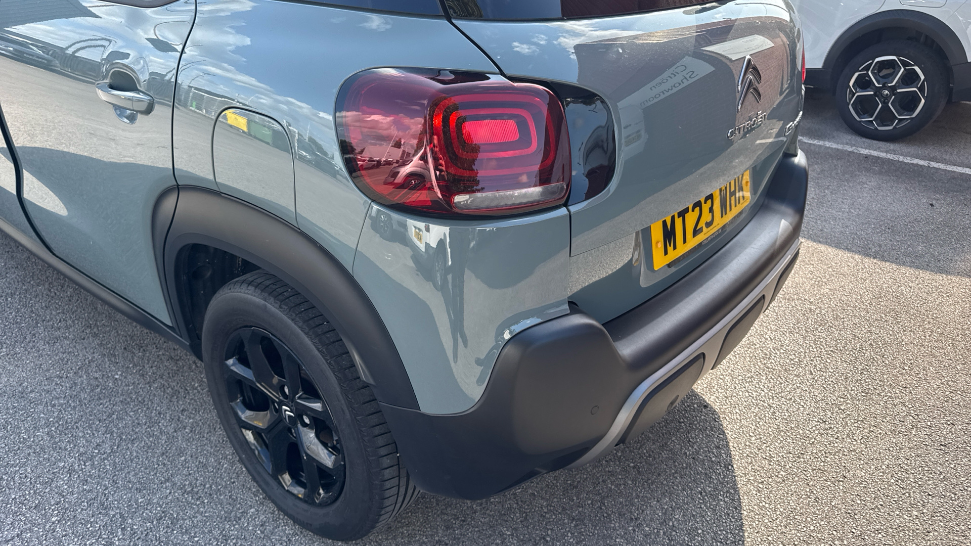 car image