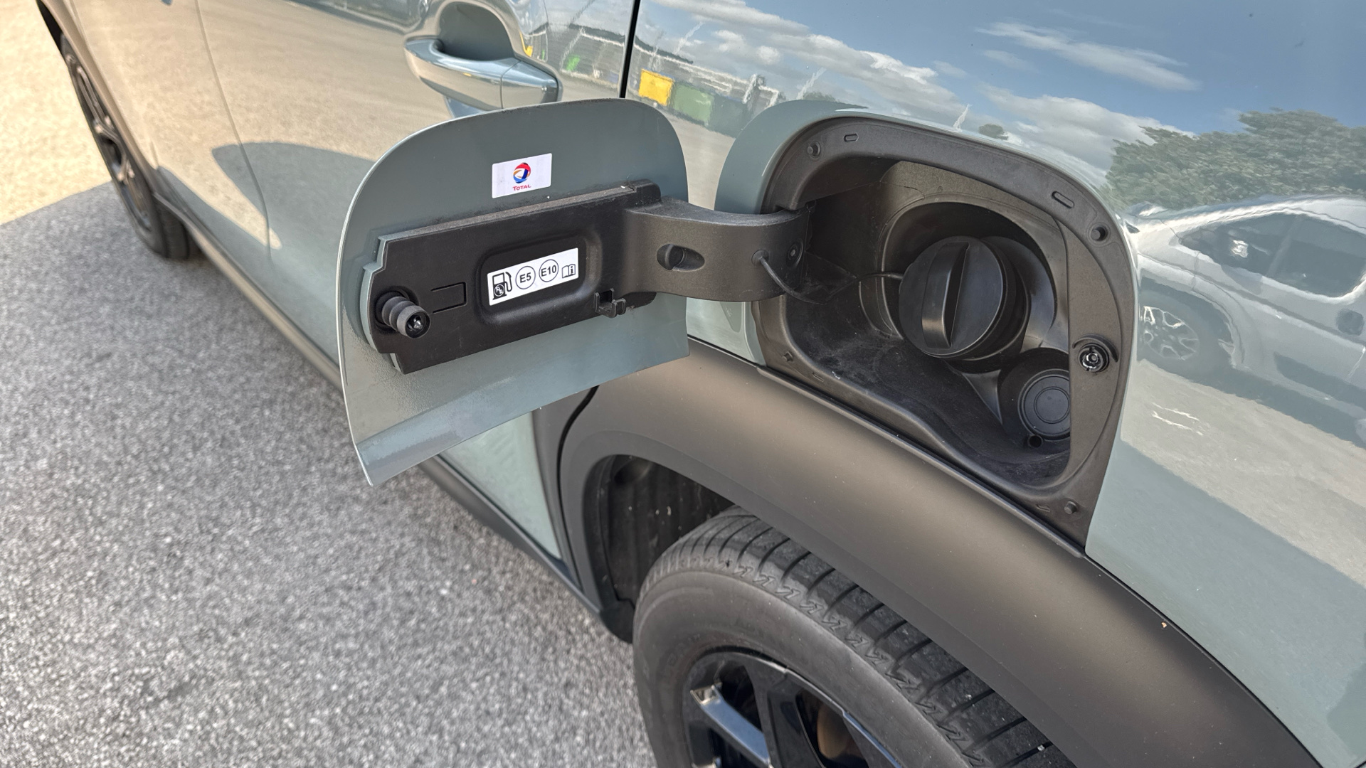 car image