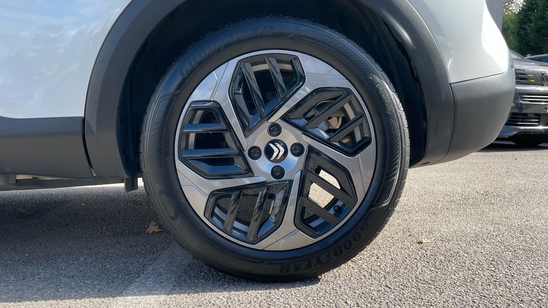 car image