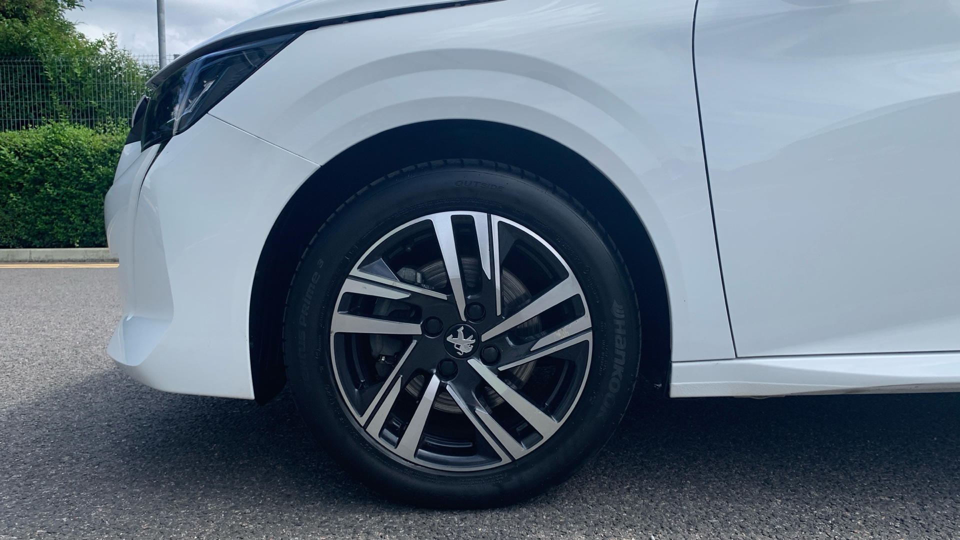 car image