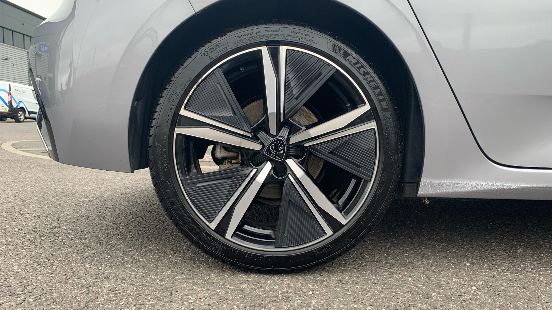 car image