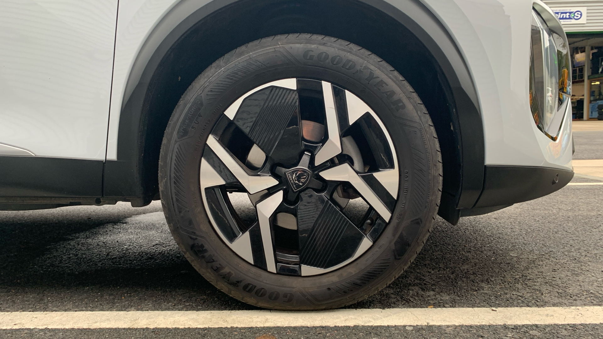 car image