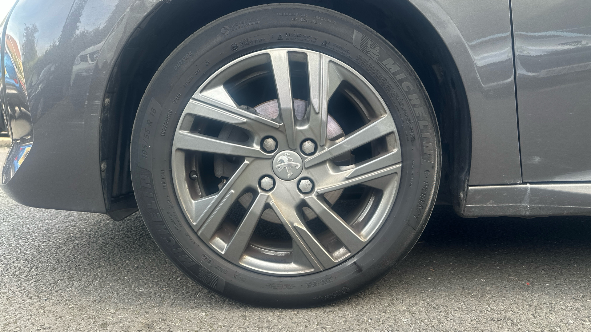 car image