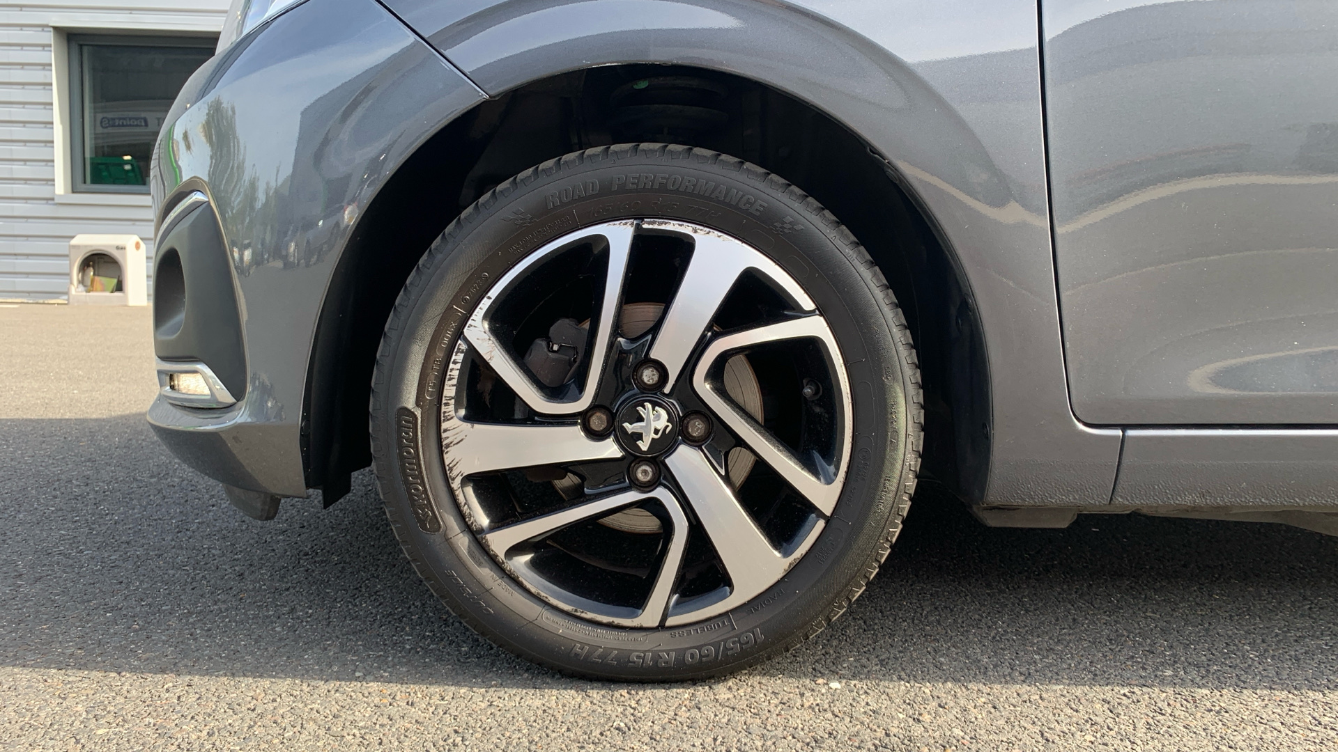 car image