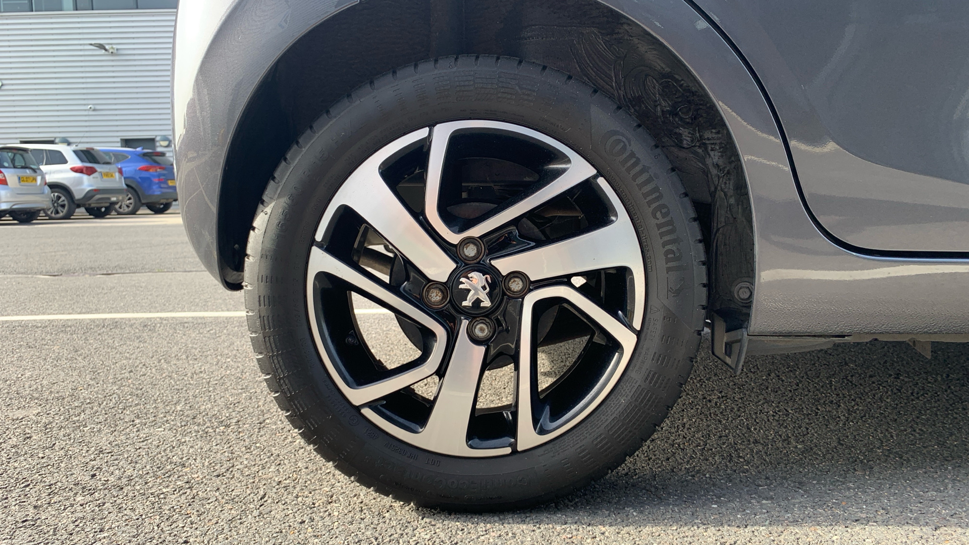 car image