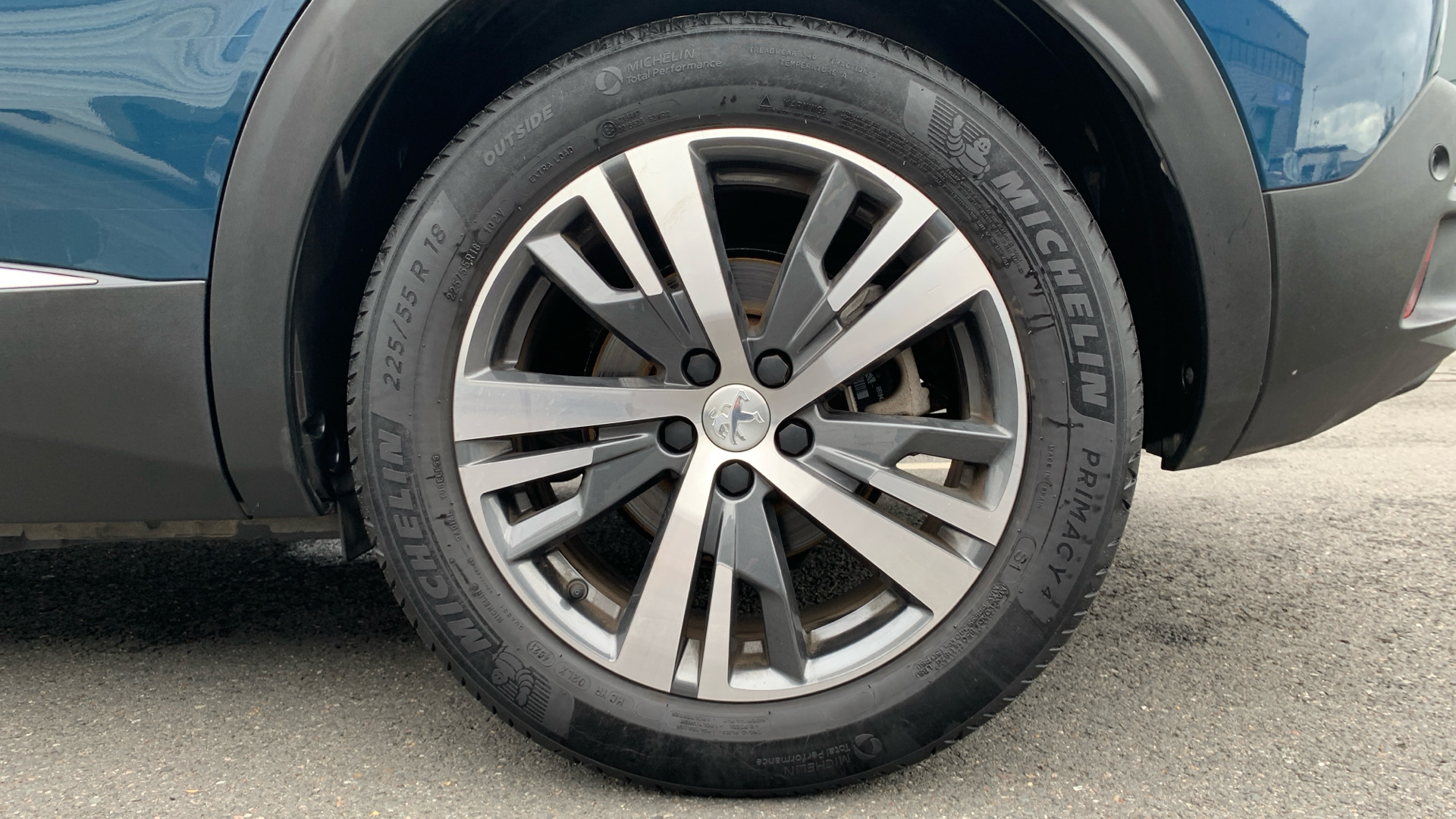 car image