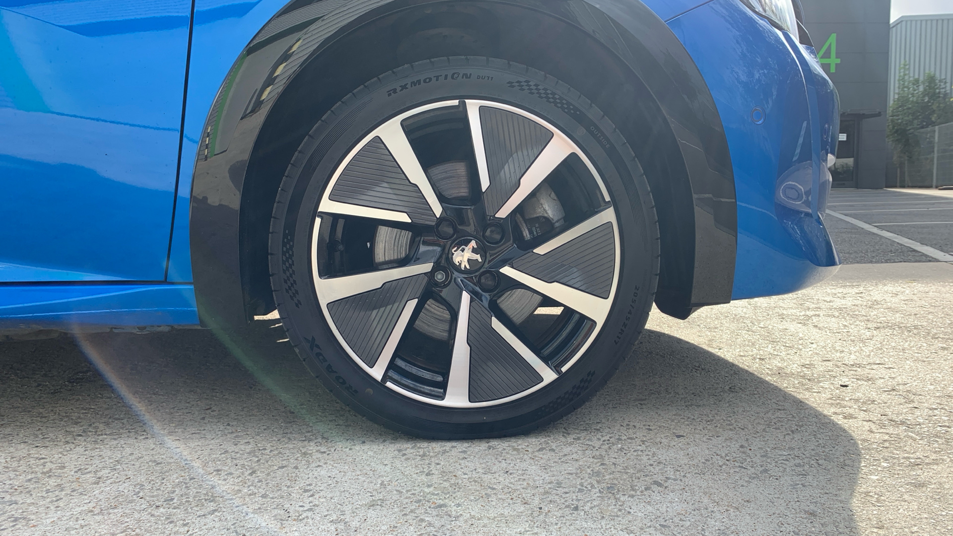 car image
